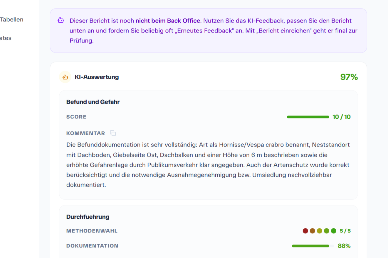 Berichtserfassung mit Echtzeit-KI-Feedback